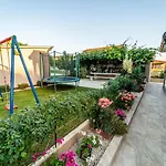 Suncica Apartman *