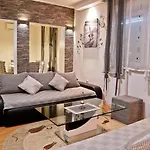 Suncica Apartman *